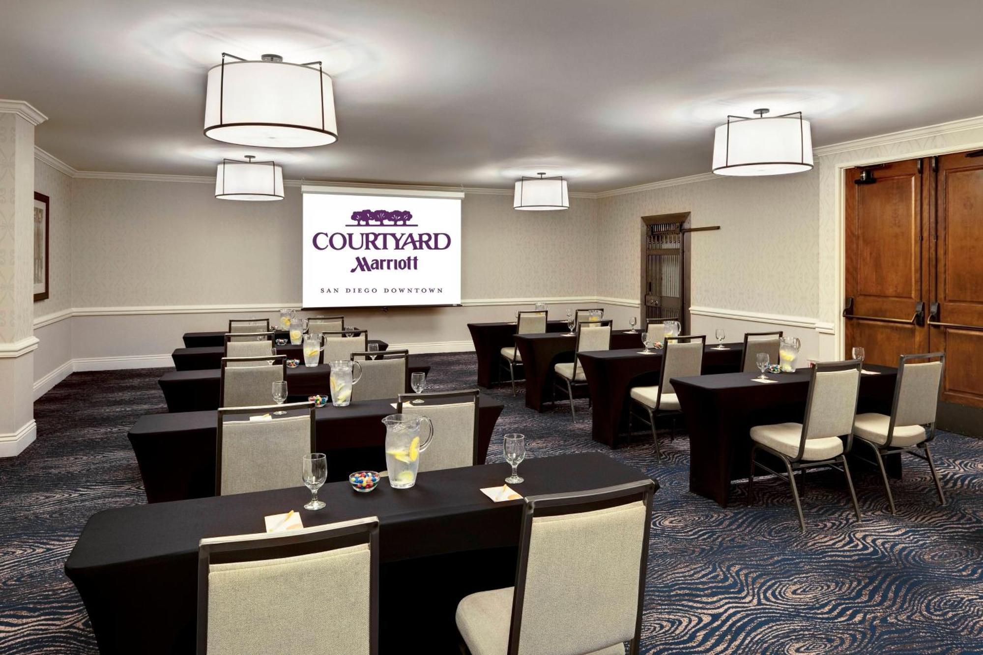 Courtyard By Marriott San Diego Downtown Ngoại thất bức ảnh